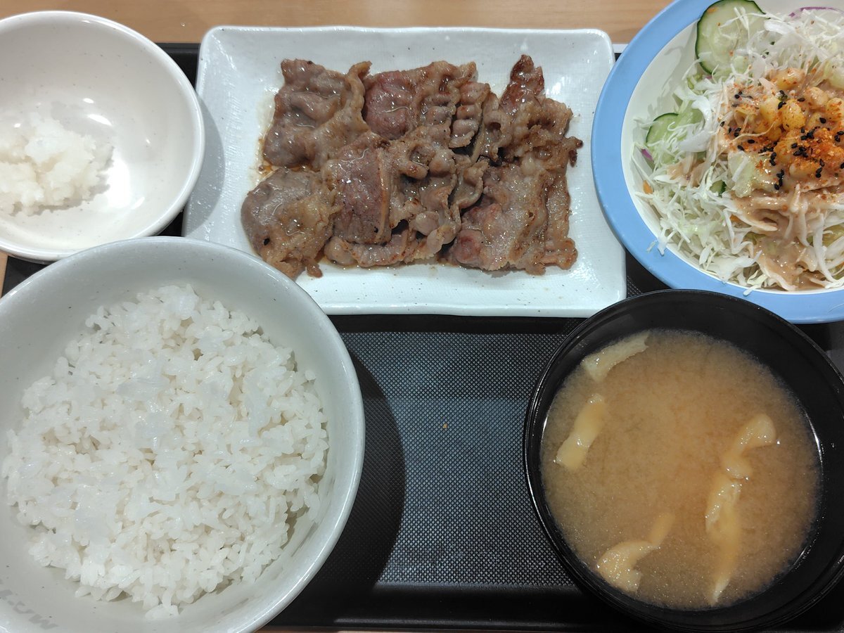焼肉定食出品 焼肉#焼肉ランチ #焼肉定食 #焼肉屋 #焼肉食べたい #焼肉大好き