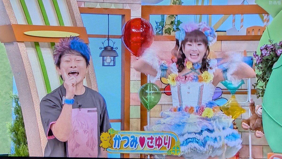 かつみさゆりのラブライブ！衣装に注目！