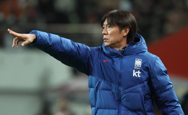 天皇杯決勝、国立競技場空席が目立つ