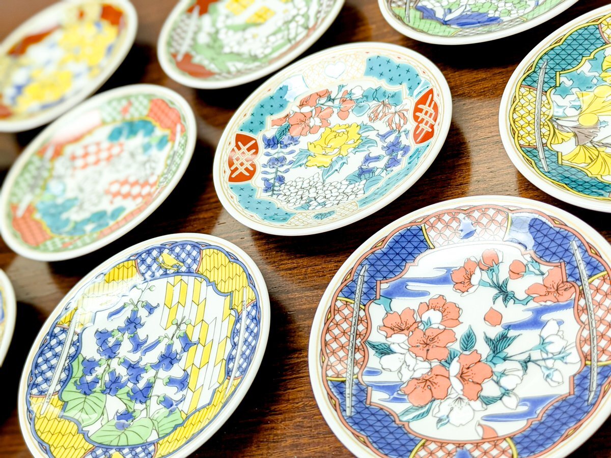 ☆新品 鬼滅の刃 飾りたくもなる九谷焼豆皿セット 皿 食器 花王 ☆