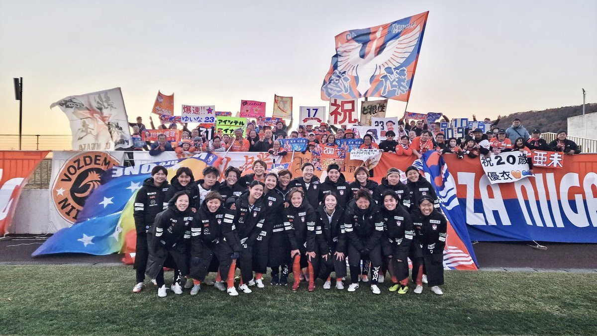 F1ラスベガスGP：VSC導入でデブリ回収、ファンはタイミングに疑問