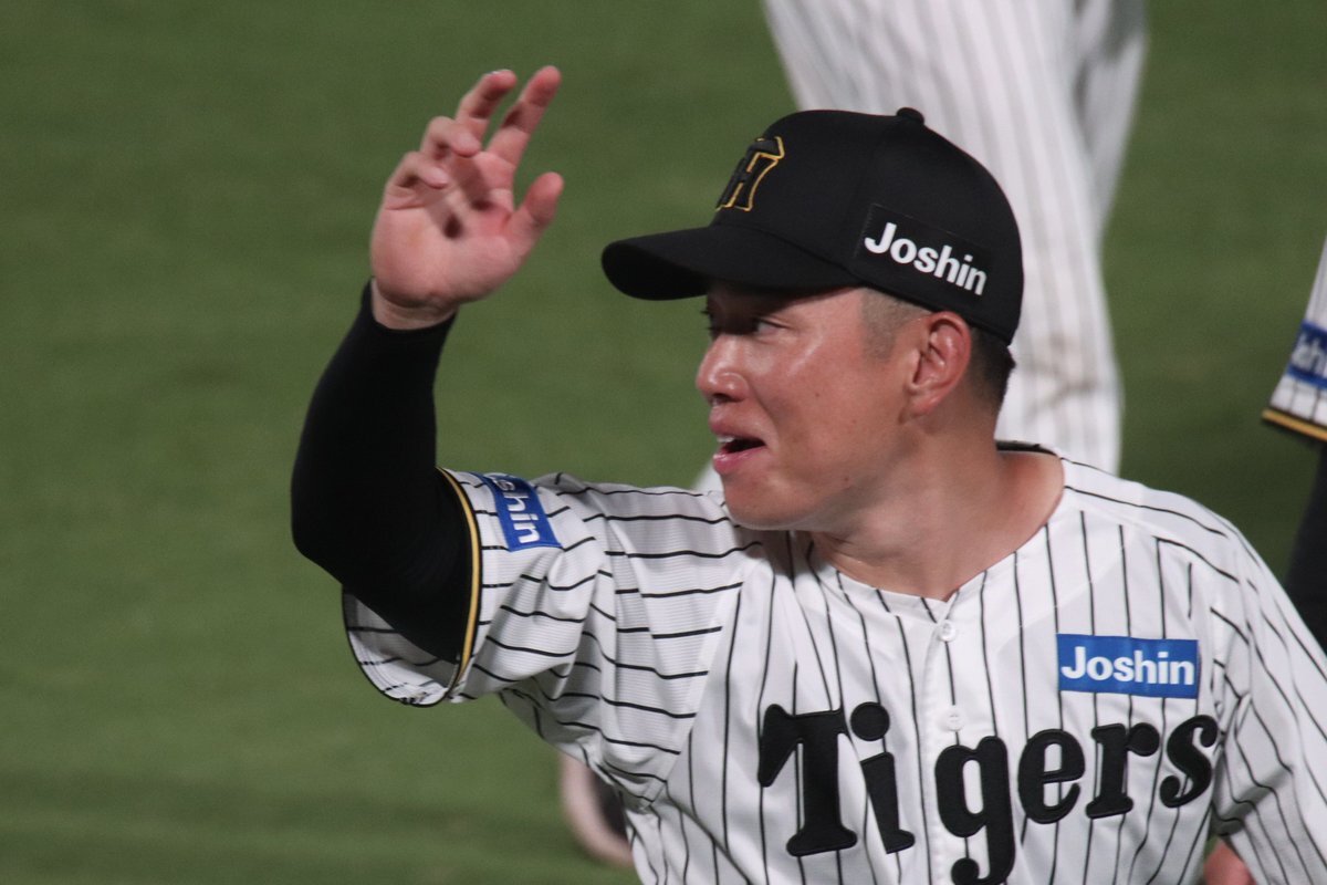 阪神タイガース 大山悠輔 / 糸原健斗　ボブルヘッド  新品 非売品 2019 Yahoo!オークション -「ボブルヘッド阪神タイガース」の落札相場