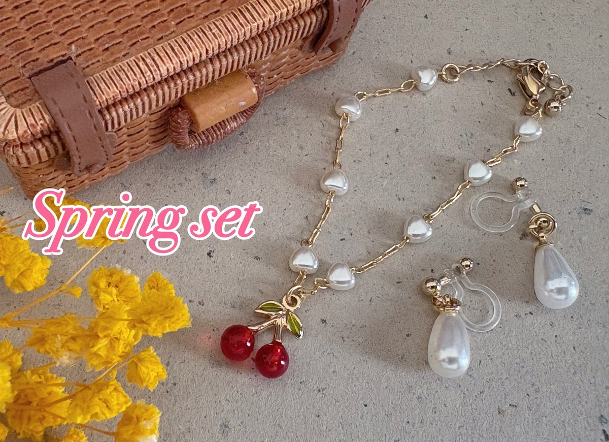 SNSで話題沸騰！パールネックレスの輝きにファン魅了