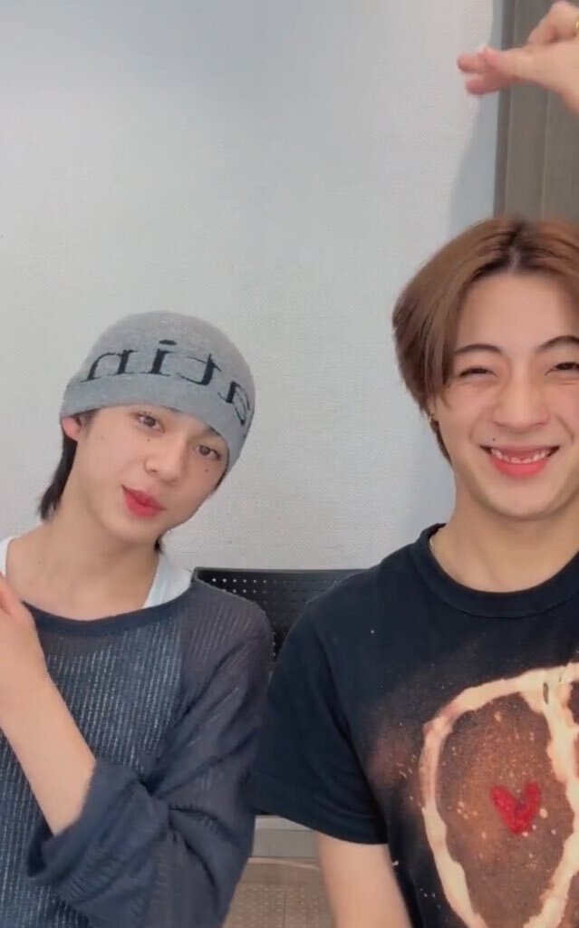 中村竜大 パンダ FQw6TigagAYhNp-.jpg