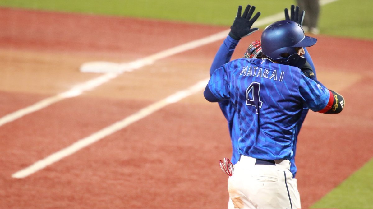 横浜DeNAベイスターズ、若手選手の活躍でサヨナラ勝利！