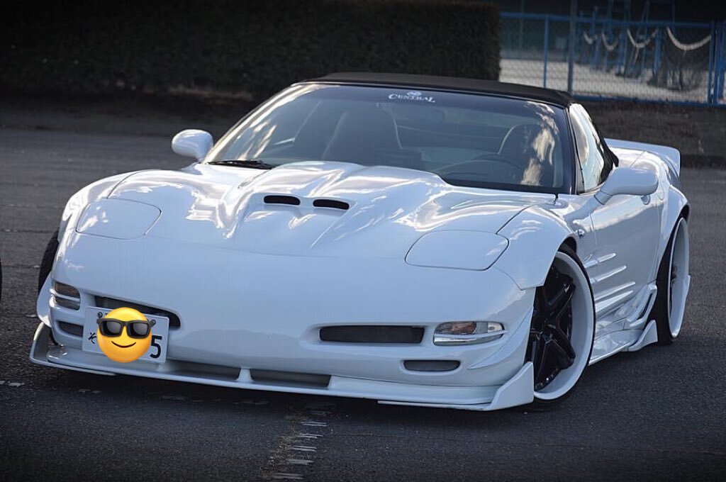 コルベット愛が溢れる！SNSで話題の車