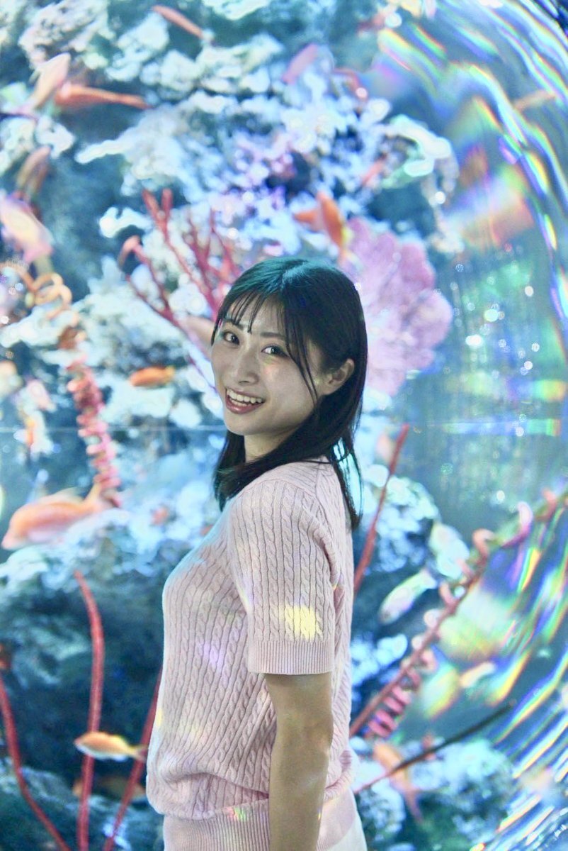 ROIROM、蜷川実花氏と表紙を飾る！