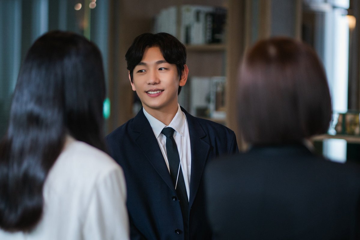 SBS、12月には多様なイベント開催！シンジュヒョプ出演ドラマも注目