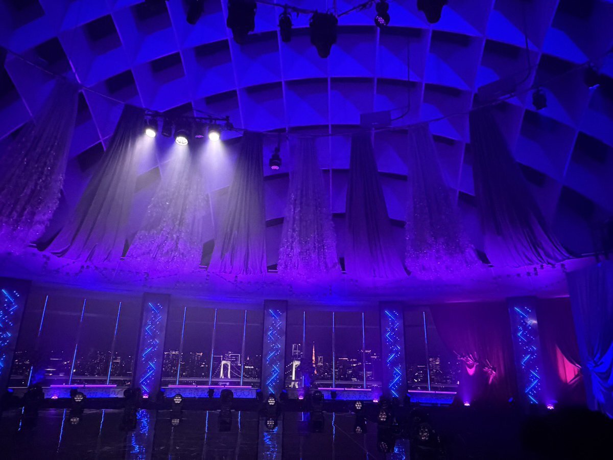 SnowMan、球体展望室「はちたま」から「悪戯な天使」を披露！ 