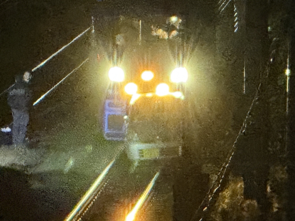 JR日豊本線 暘谷駅で特急ソニックと車が衝突