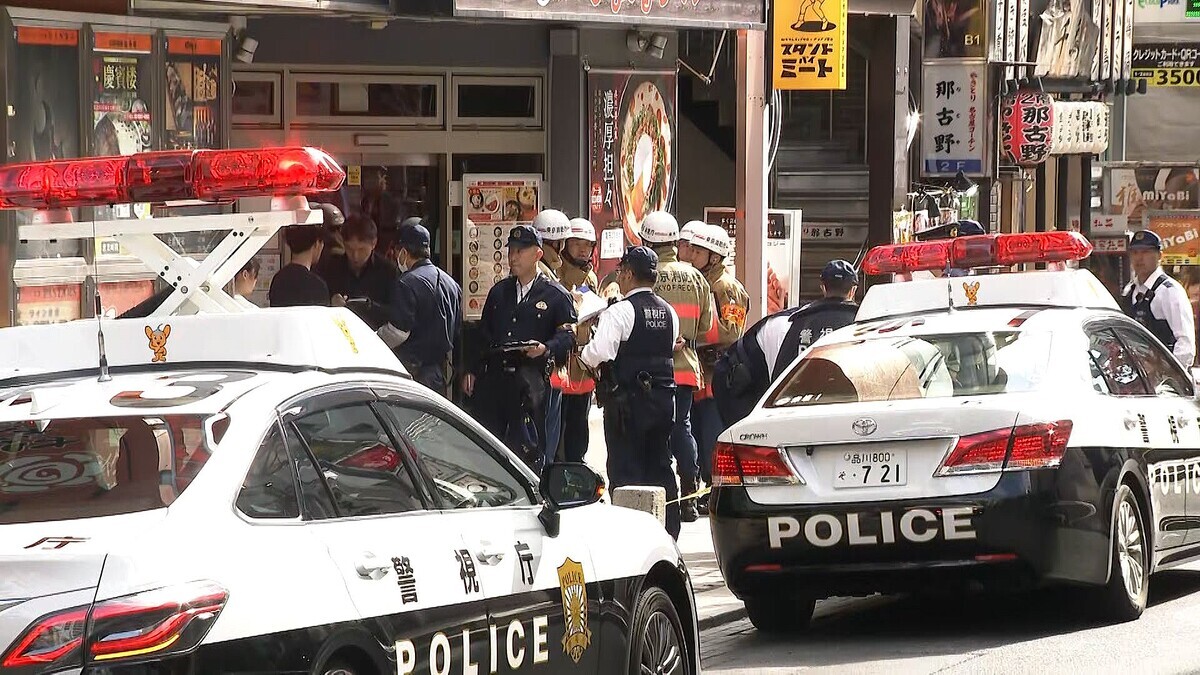 赤坂ビルで女性刺傷、犯人逃走中