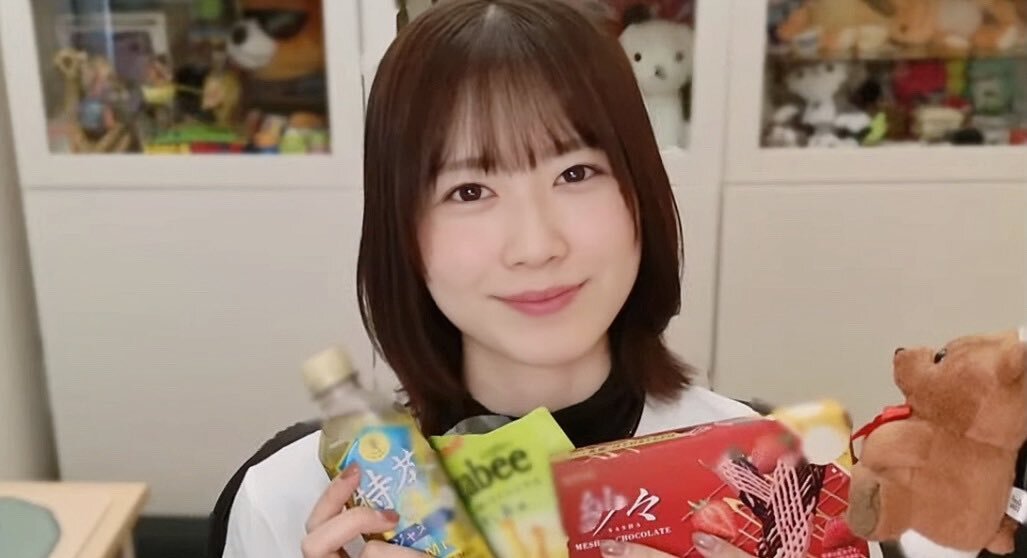 丹生明里、10時間生配信でファンとゲームで盛り上がる