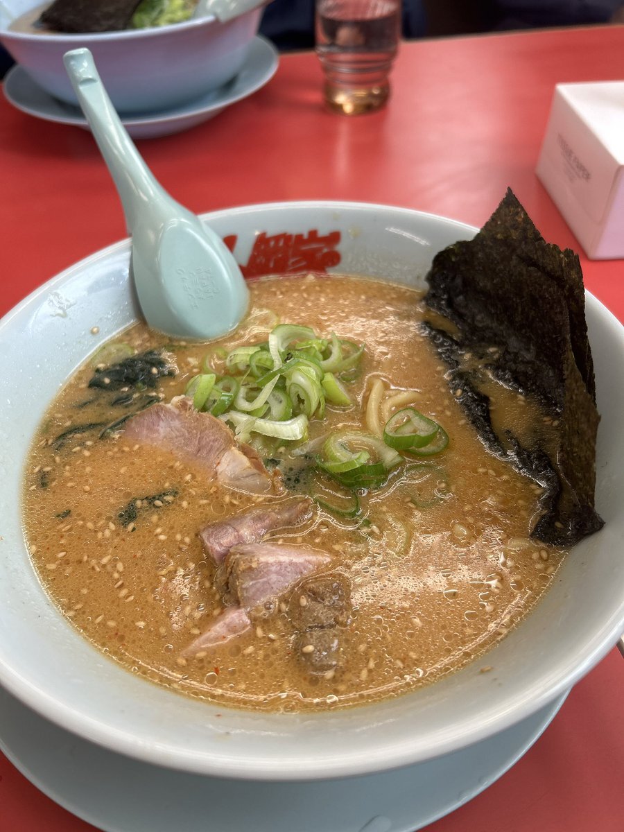 ラーメン山岡家、24時間営業と味でファン魅了！ 