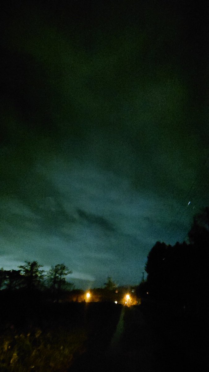 懐かしのメロディーに浸る！ラジオ深夜便でファン歓喜