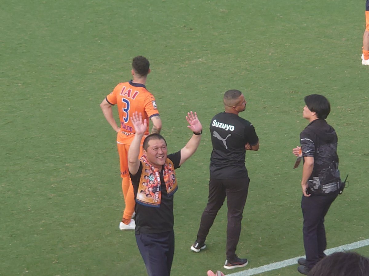 清水エスパルスの秋葉監督退任にファンは感謝と惜別の声