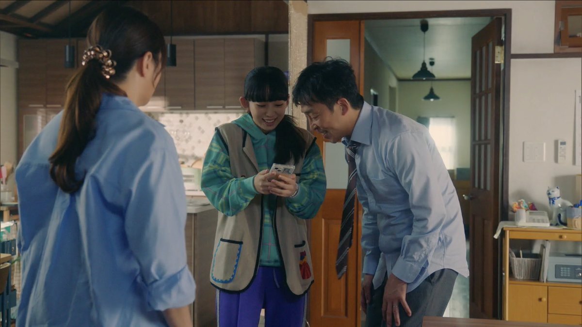 「小さい頃は、神様がいて」離婚届を卒業証書風に！視聴者感動