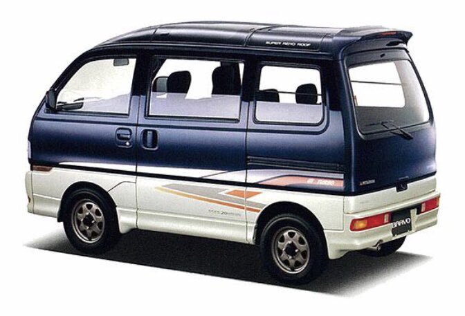 ドリスヴァンノッテンアイテムがSNSで話題に！