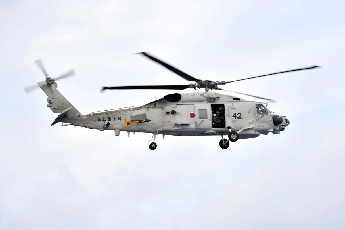 青森県東方沖地震：自衛隊情報収集活動開始、被害情報確認中