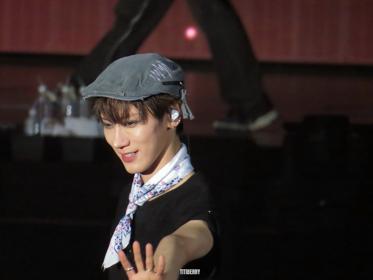 激レア NCT WAYV 威神V TEN テン デザイン パーカー Sサイズ WayV TEN デザイングッズ 假日 5点セットの通販 by mm🐶🥛｜ラクマ