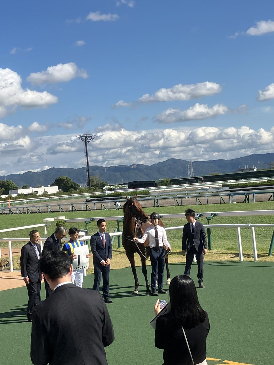 シャドウマスター、新馬戦で勝利！今後の活躍は？