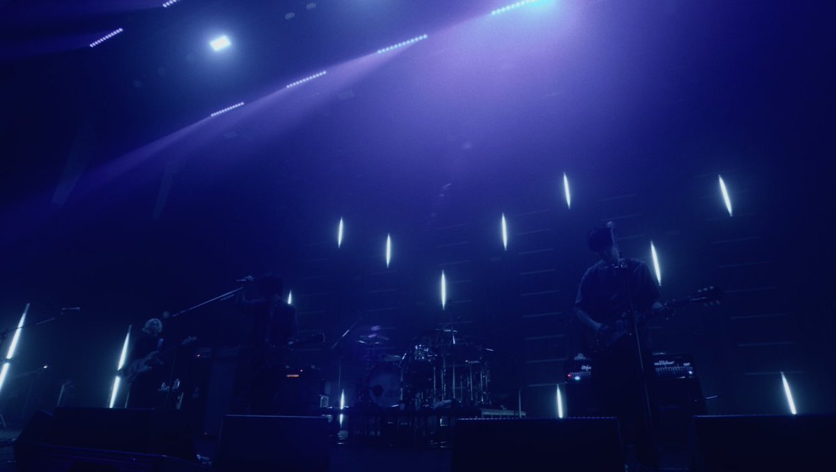 BUMP OF CHICKEN「青の朔日」ライブ映像、無料公開にファン歓喜