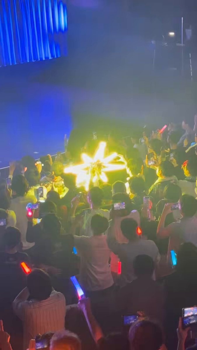 プリオケライブで光害問題勃発、観客間で議論激化