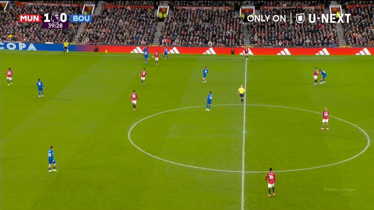 セメンヨ、マンU戦で劇的なゴール！しかし首掴み行為で批判も