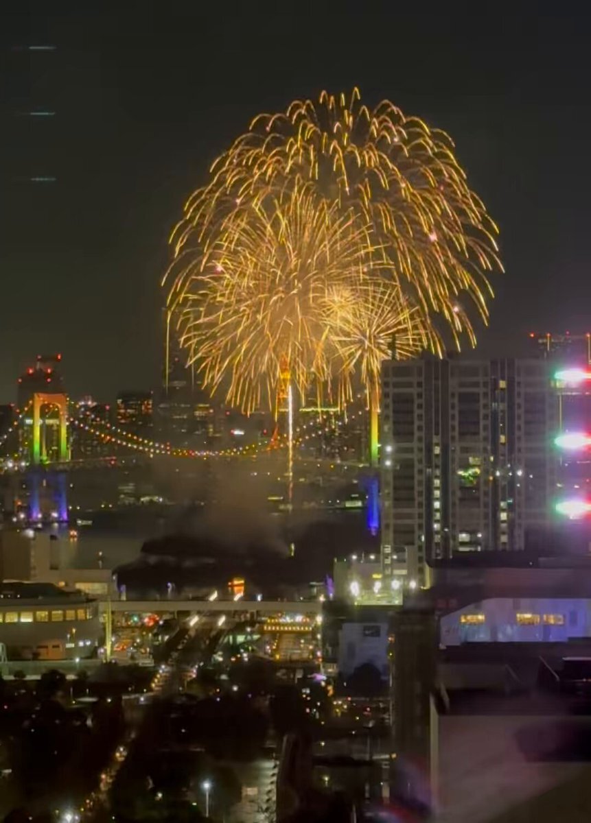 お台場レインボー花火、中山美穂さんの追悼に感動の声