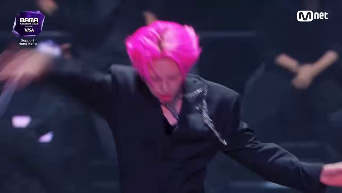 JO1川尻蓮、MAMAパフォーマンスでファンを魅了！「表現力すごい」