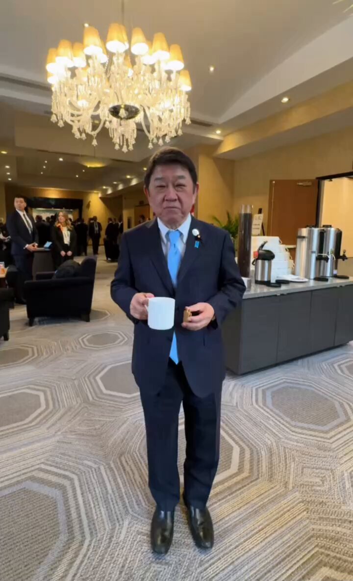 茂木外務大臣のコーヒーブレイク投稿が話題に