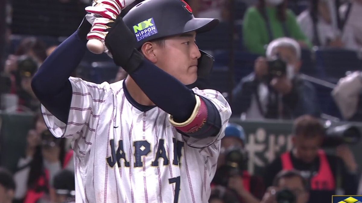 西川史礁、侍ジャパンで同点打！SNSは歓喜に沸く