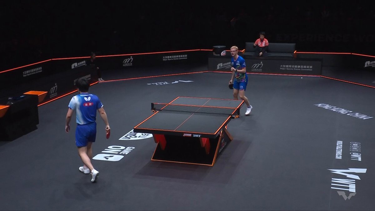 張本智和、F.ルブランに初勝利！WTTファイナルズ香港で準決勝進出