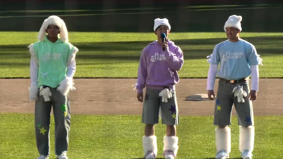 楽天ルーキー3選手、ファン感謝祭で「かわいいだけじゃだめですか？」披露に反響