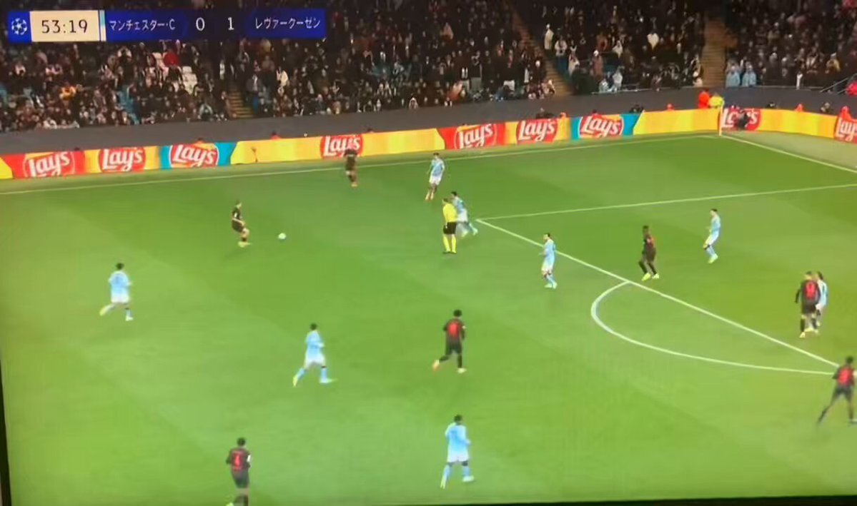 サヴィーニョのプレーに賛否！マンチェスター・シティファンは期待と失望