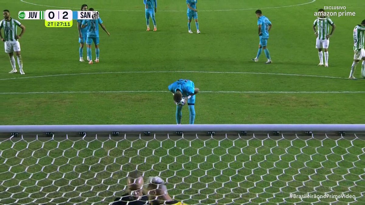 怪我のネイマール、ハットトリックでサントスを救う！