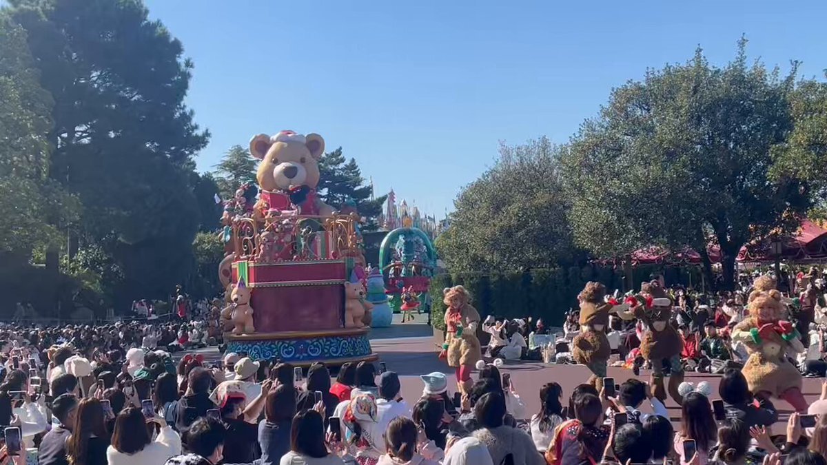 ディズニーランドの新パレード「トイズ・ワンダラス・クリスマス」、一体どんなショー？