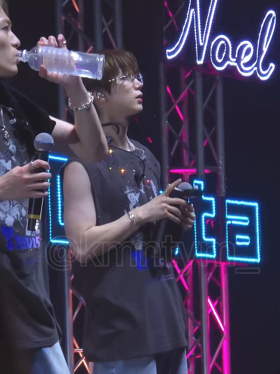 【未使用】TravisJapan ハイタッチ会シリアルコードの紙　8枚 未使用】TravisJapan ハイタッチ会シリアルコードの紙 8枚 未