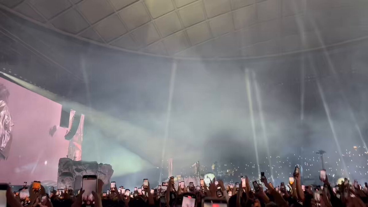 Travis ScottライブにKanye Westがサプライズ出演！一体どんなパフォーマンスだった？