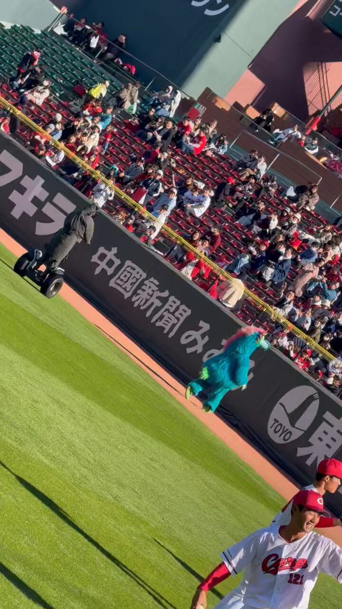 スラィリー、ファン感謝デーで笑顔と活躍が話題に