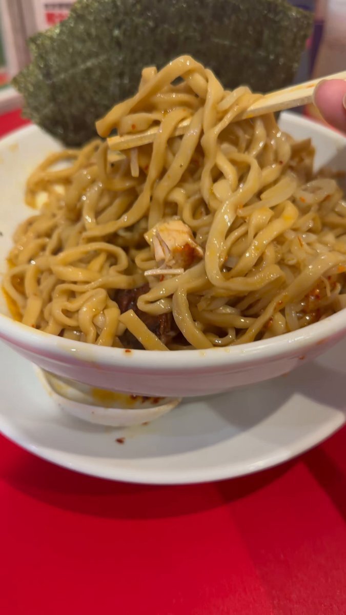 WEST、7人で二郎系ラーメンを堪能！ファン「幸せ」