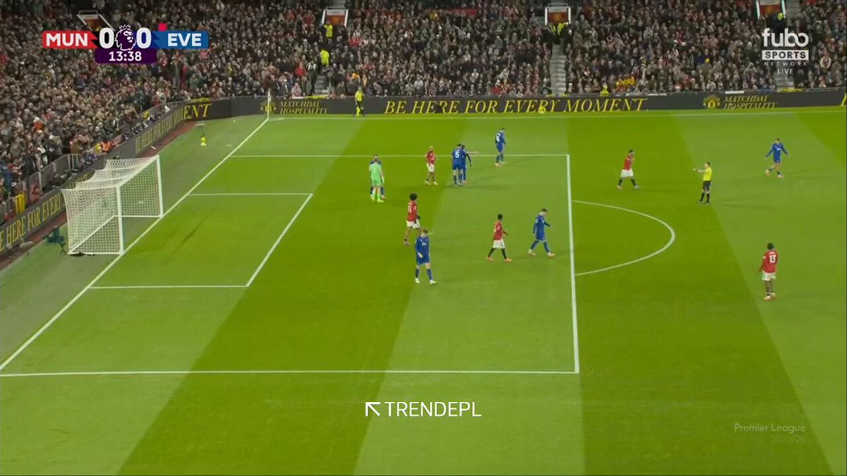 エヴァートン、10人での先制！マンチェスター・ユナイテッドを苦しめる