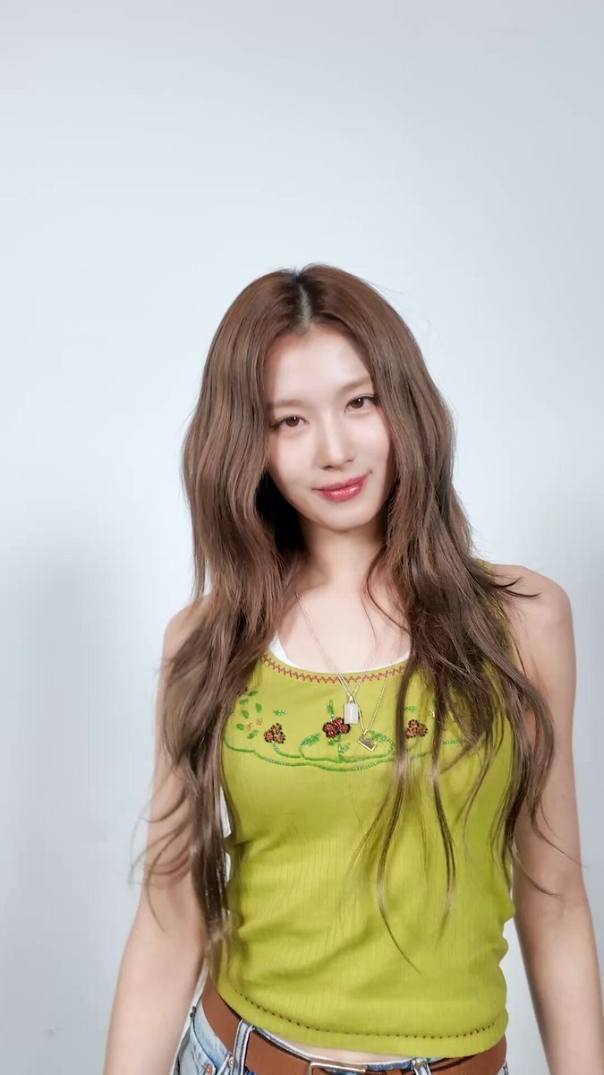 セレブレイト　ジヒョシリアル TWICE OFFICIAL SITE