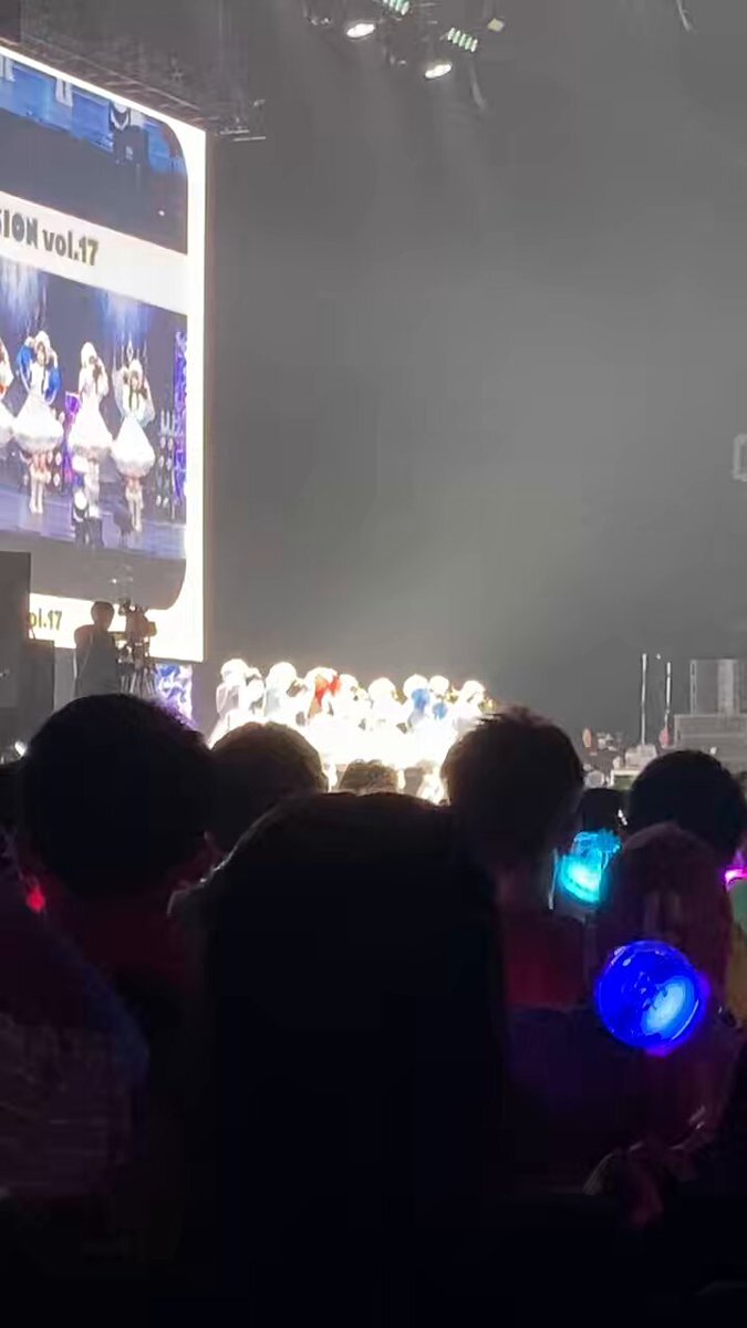 iPhoneSE、ガラスフィルム人気！中古販売も好調？ 