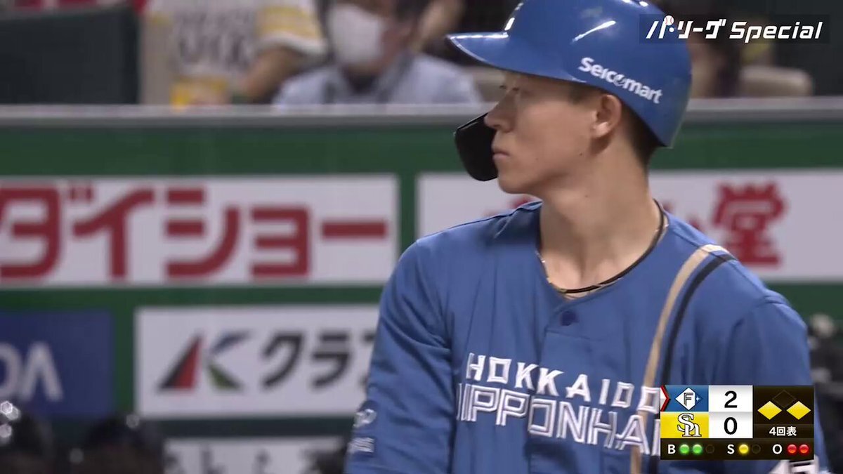 YAZAWA選手、タイムリーヒットでチームを勝利へ導いた！