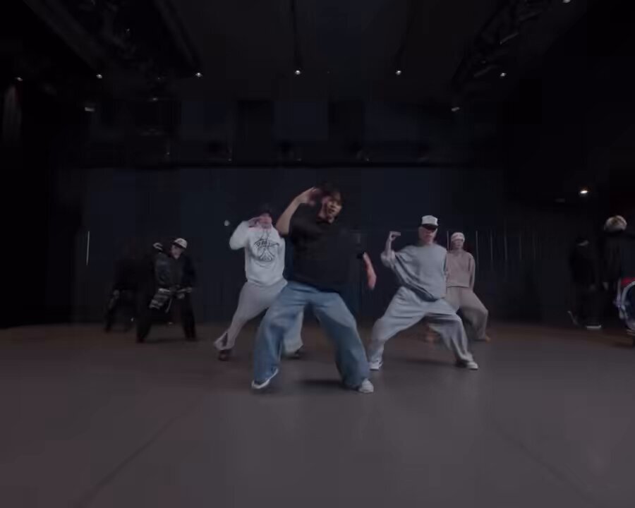 OWV×OCTPATH「TWOTHRONE」パフォーマンスにファン興奮！蓮汰のダンスに注目