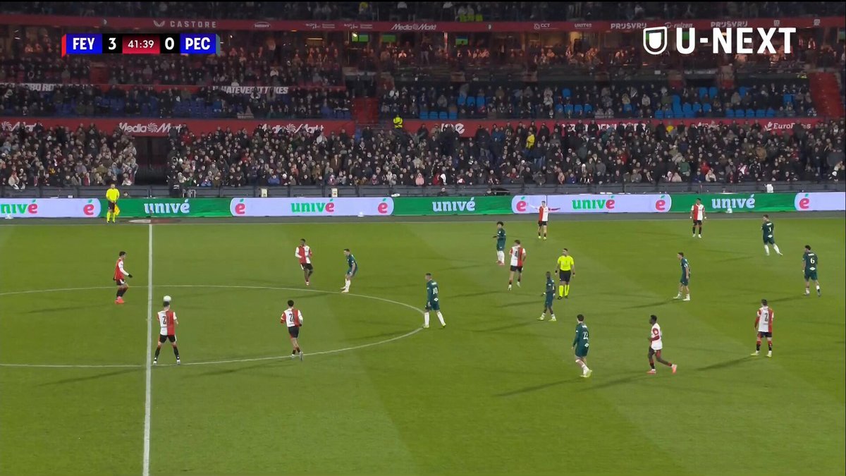 上田綺世、フェイエノールトで前半ハットトリック！4ゴールでチーム勝利に貢献