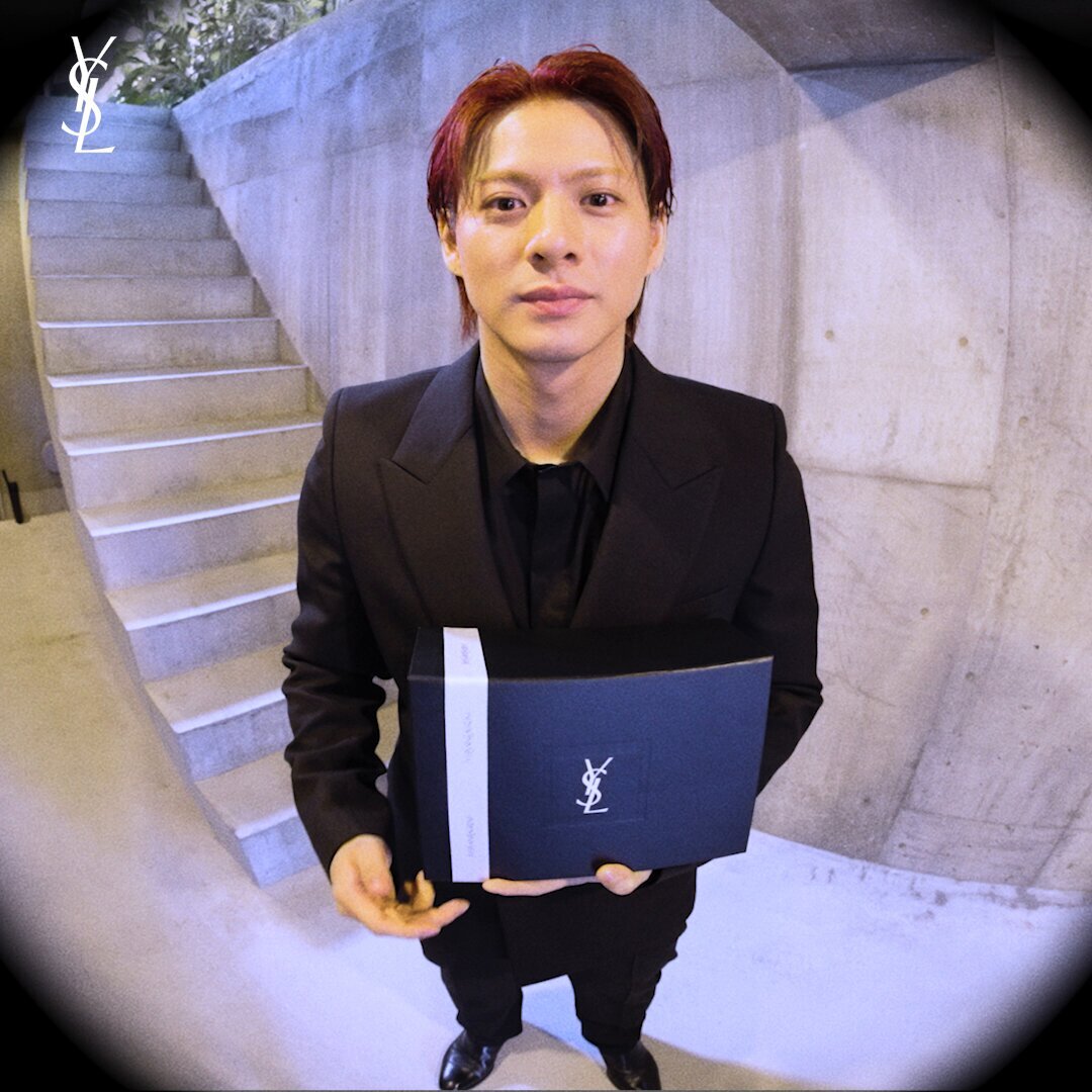 平野紫耀が贈るYSLホリデーギフトにファン歓喜！