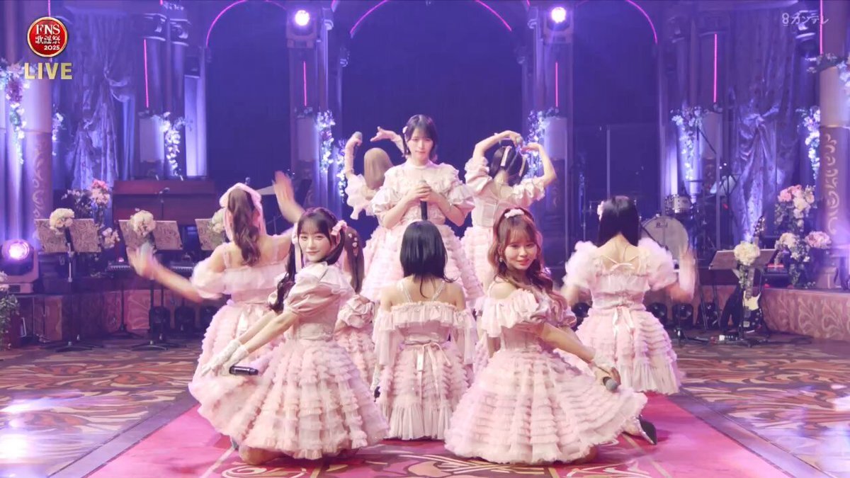 =LOVEと中島健人、FNS歌謡祭で「絶対アイドル辞めないで」コラボに感動の声