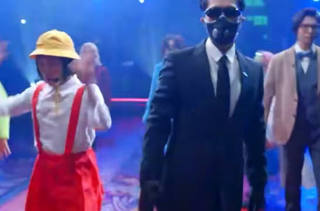 SnowMan渡辺翔太の「ピーヒャラピーヒャラ」が話題に！FNS歌謡祭でファン大盛り上がり