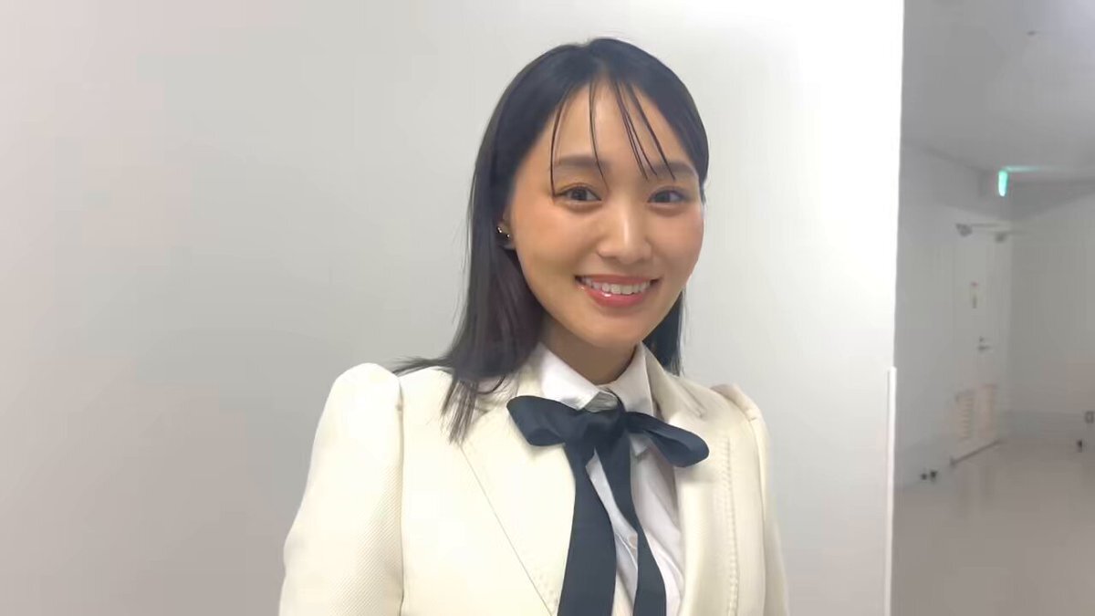 菅井友香、競馬と旅行番組で魅了！